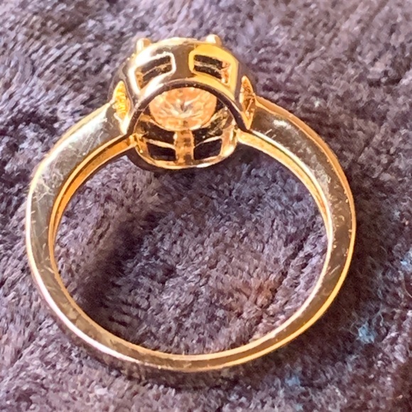 Micro pave faux diamond halo ring - Picture 5 of 7